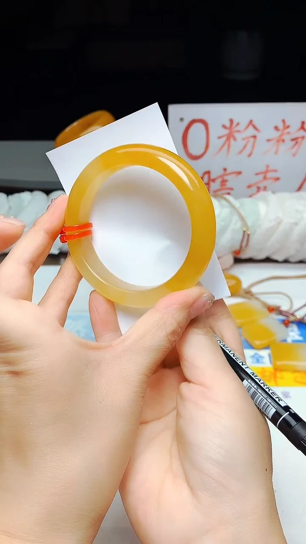 石英质玉手镯未镶嵌0-