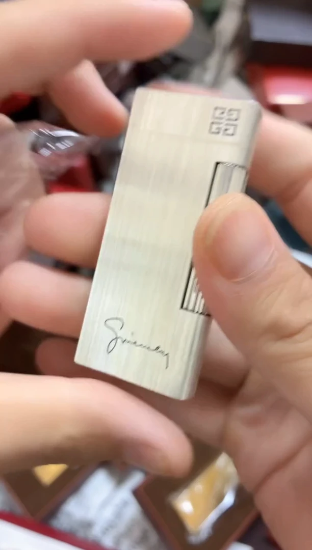 纪2000银拉丝打火机