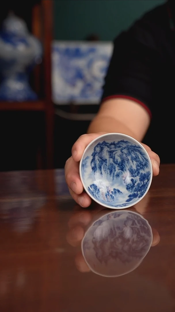 景琳藏青花山水主人杯
