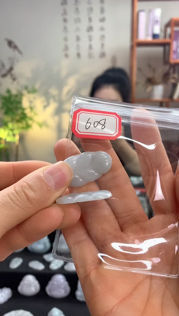 【闪购商品】翡翠吊坠(赠链)银S925镶嵌叶子608多样性发一件