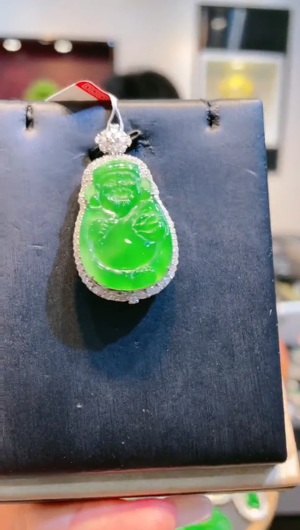 【闪购商品】翡翠颈饰18K金镶嵌A80天然A货翡翠吊坠