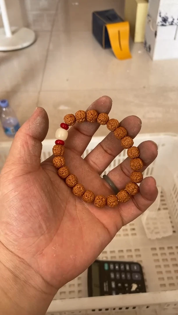 无运费险有瑕疵的摄影的产品有使用过的痕迹有点脏介意勿拍