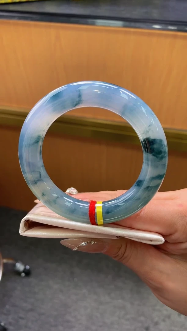 未镶嵌手镯翡翠-F8-圆条53.8-全款33万-定金2万