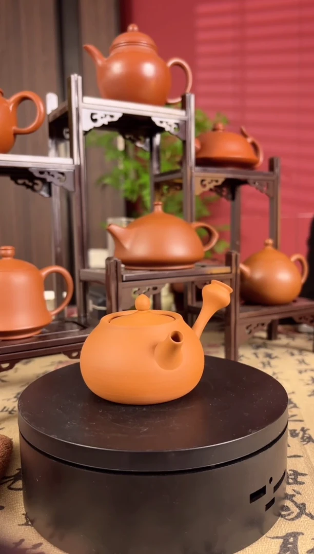 ①朱泥侧把-55cc手拉壶