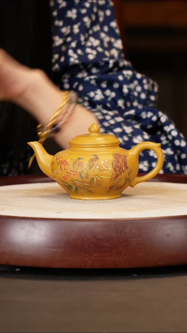 茶壶紫砂【lbs】段泥笑樱200c