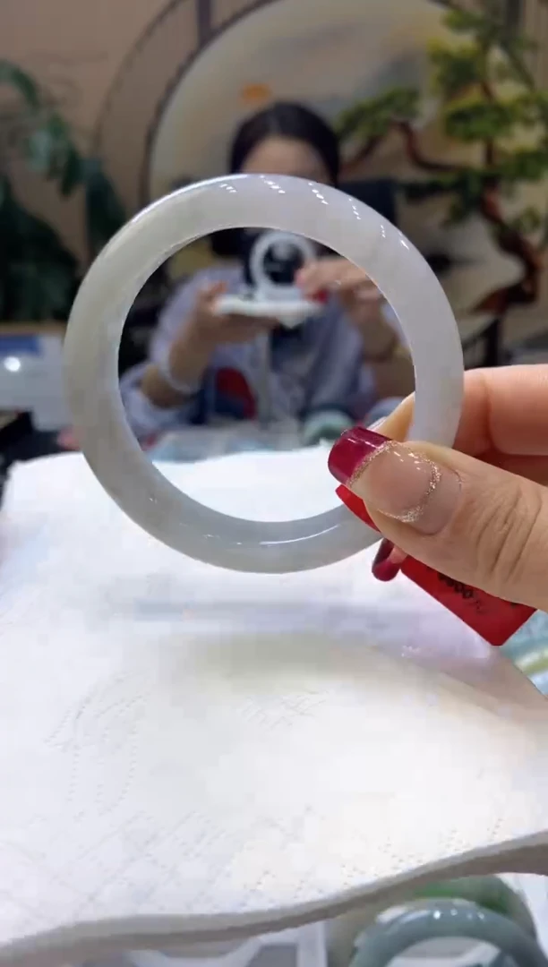 【闪购商品】翡翠手镯未镶嵌99908048