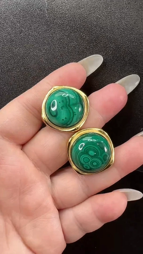 未镶嵌孔雀石颈饰耳环