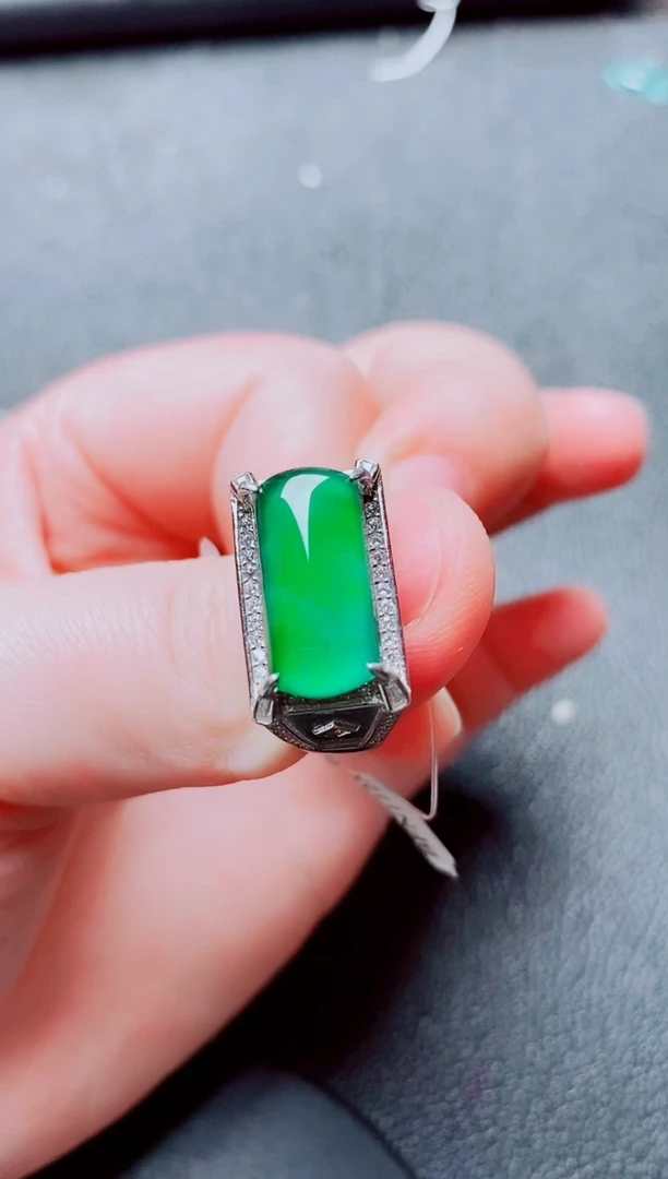 银S925镶嵌戒指翡翠111