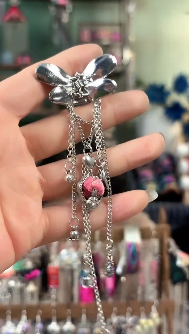 彩云南阁非遗老绣饰品614*