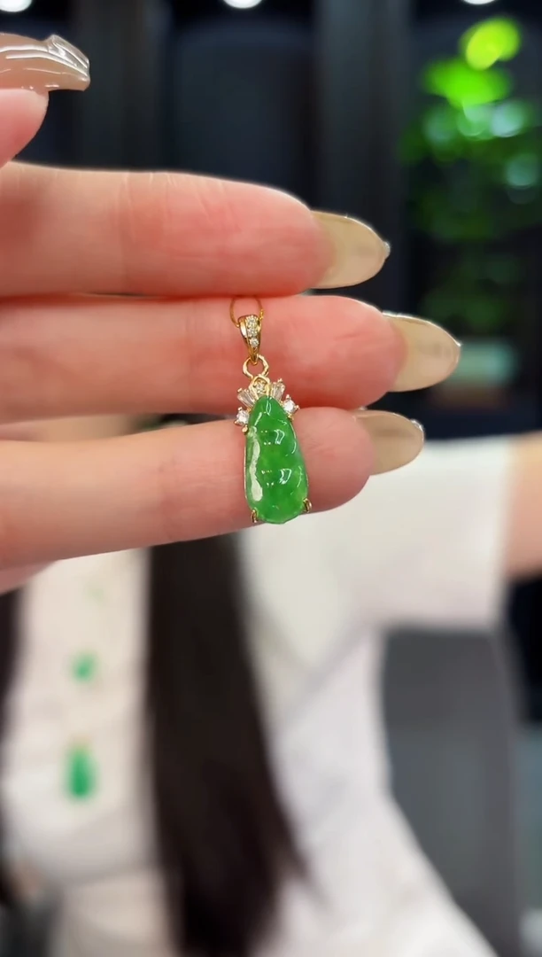 翡翠未镶嵌颈饰 缅料A货/支持复检/一件