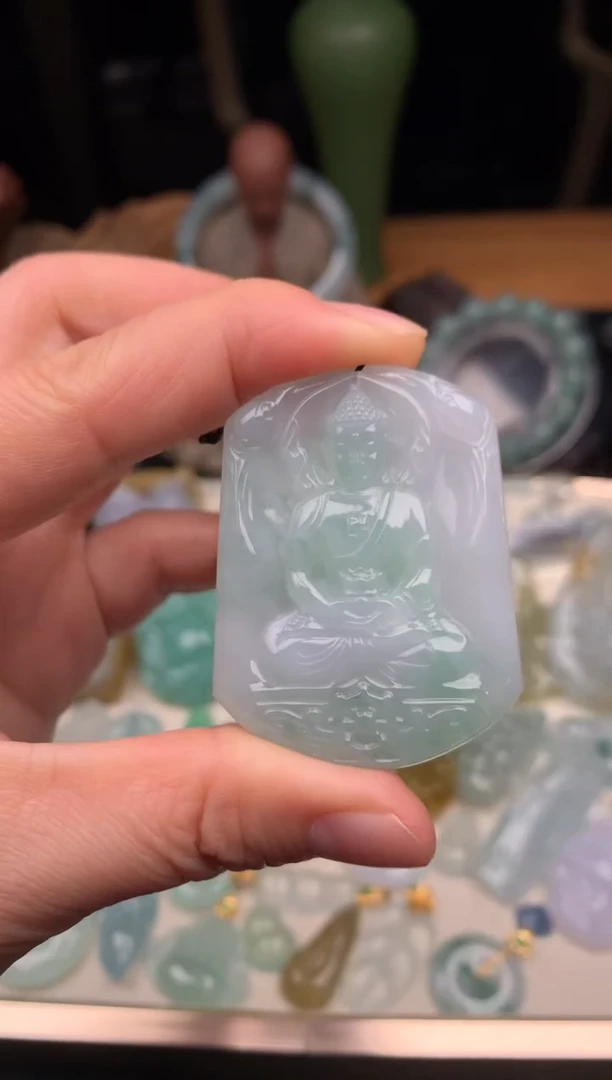 吊坠(不含链)未镶嵌翡翠吊坠