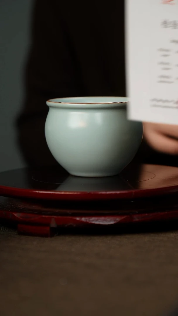 微微瑕  鸡缸杯 无底款