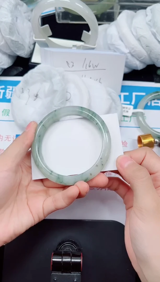 未镶嵌手镯石英质玉214-58/59