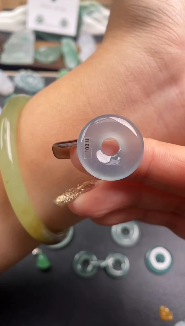 颈饰未镶嵌翡翠甜甜圈