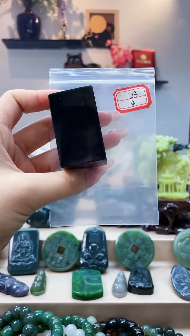 未镶嵌和田玉挂件1