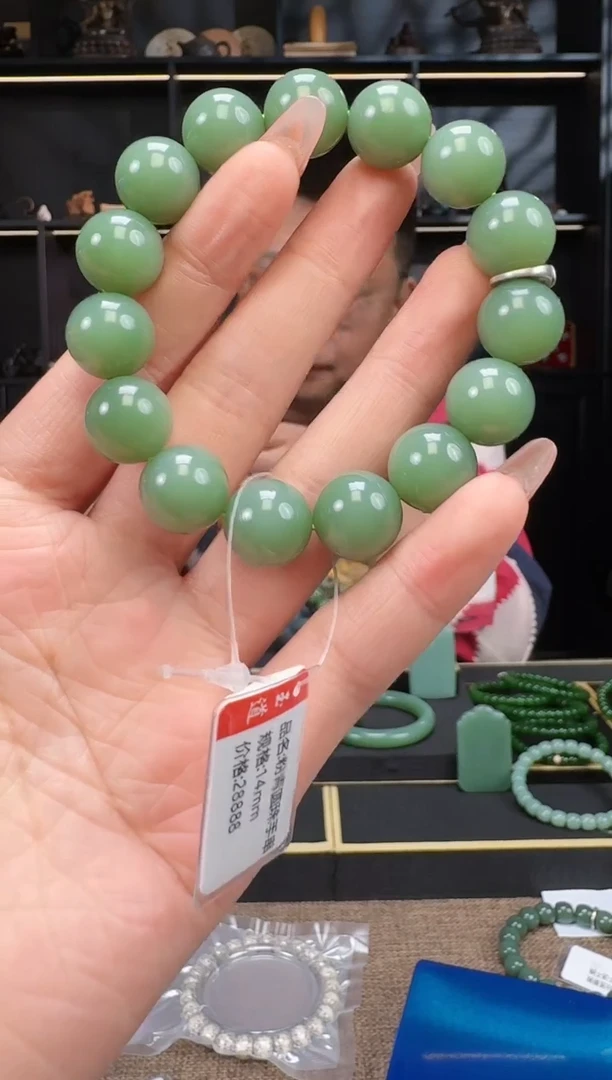 【闪购商品】和田玉-未镶嵌14mm粉青手串