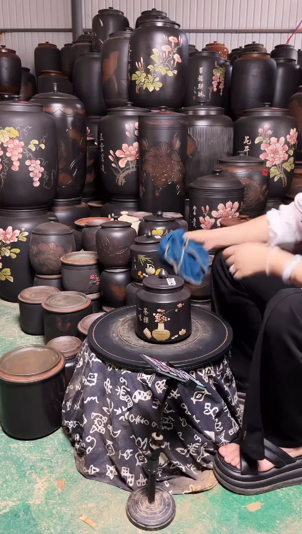 罐瑕疵茶叶罐 小蛮腰彩填 895