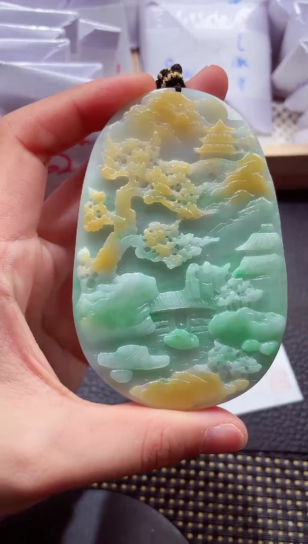 颈饰未镶嵌翡翠 000111