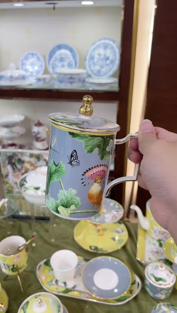 36%以上骨粉骨瓷盖杯