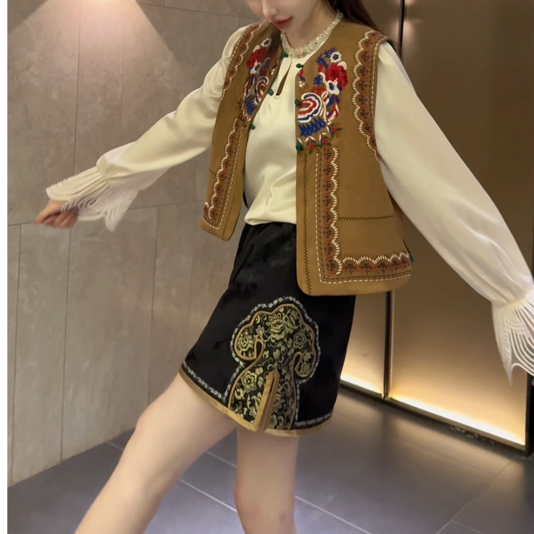 蘇格高定-【如意头短裙】重工刺绣高定短款新中式洋气减龄短裙S90