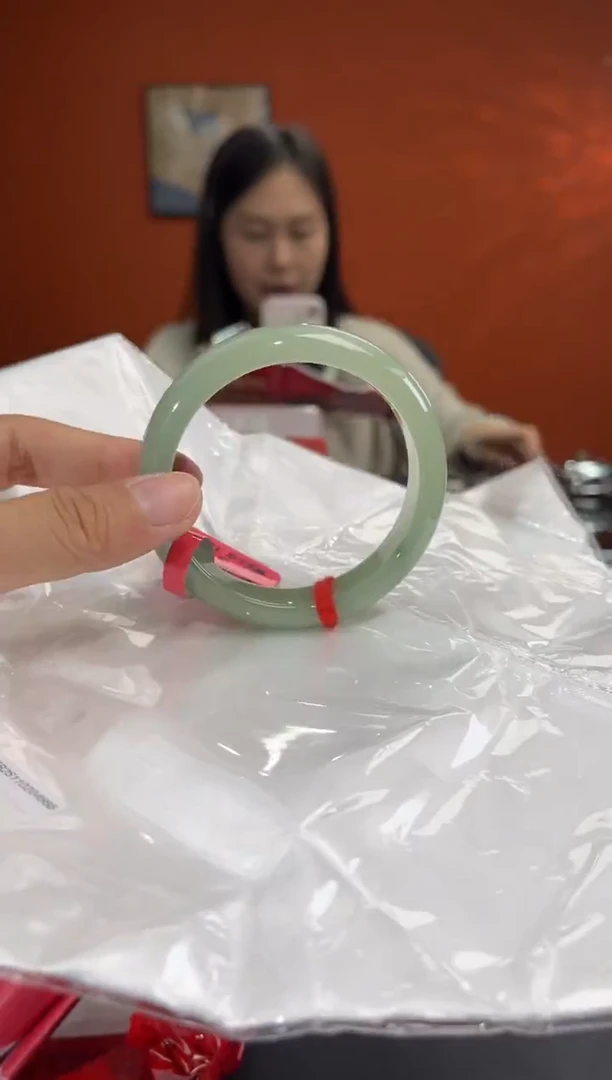 未镶嵌手镯翡翠10