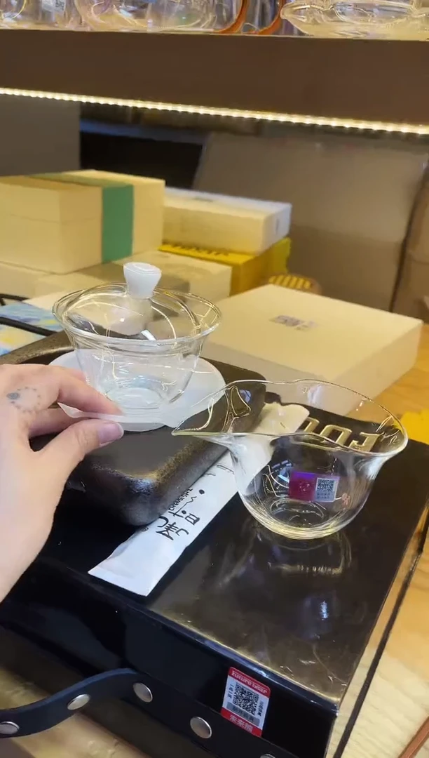 荷叶盖碗/白玉+福珑套组