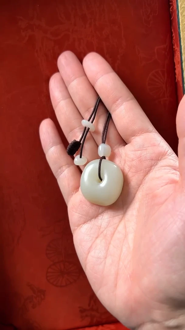 未镶嵌和田玉挂件新疆白玉老熟平安扣（福利款）闭眼入