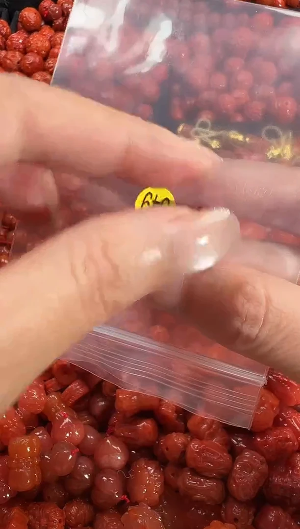 颈饰未镶嵌南红玛瑙1