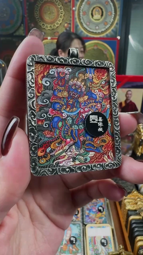 吊坠壹善缘城手绘唐卡黑六臂