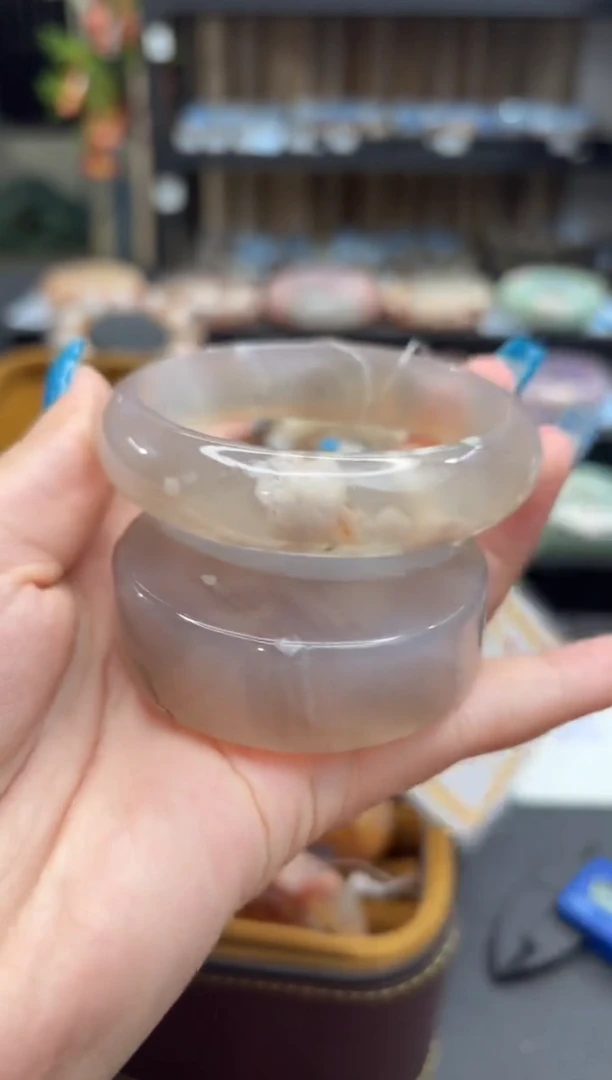 未镶嵌手镯石英质玉532(61圈赠送镯心)