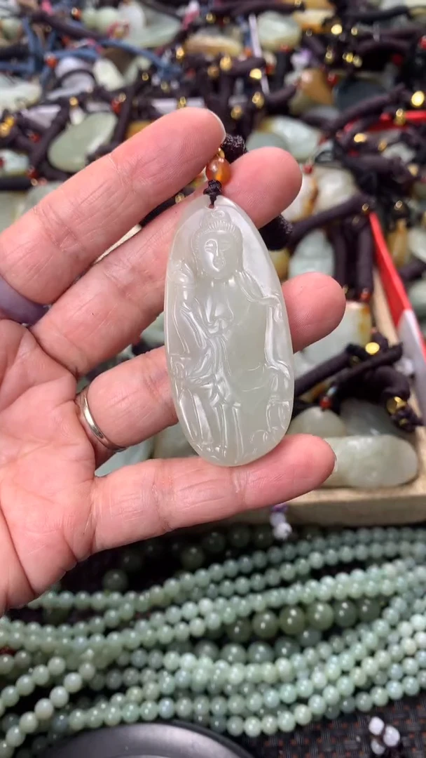 【闪购商品】和田玉颈饰未镶嵌多样性发货没有证书拍一发一有瑕