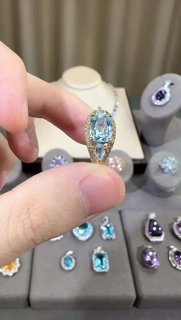 银S925镶嵌戒指托帕石9*7mm恶魔之眼戒指