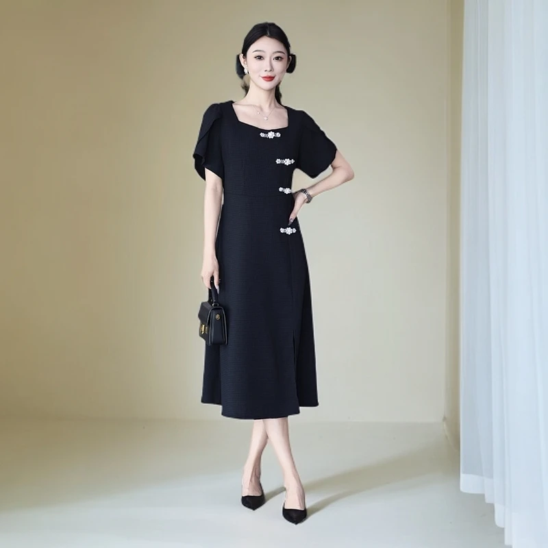 25年夏季06新款 大码女装方领复古连衣裙微胖显瘦夏季柔美设计