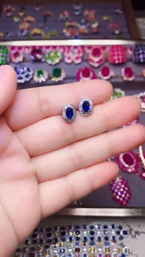 耳饰蓝宝石银S925镶嵌.....