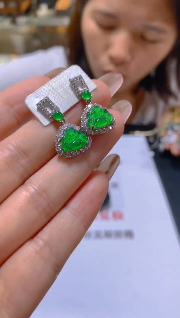 未镶嵌翡翠耳饰多样性发一