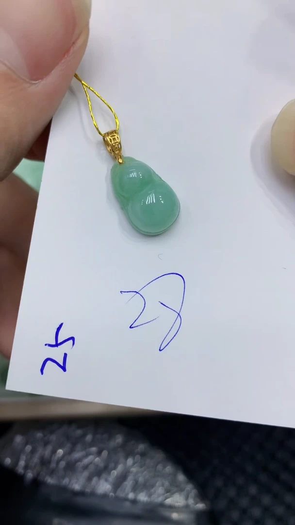 颈饰未镶嵌翡翠缅甸A货翡翠