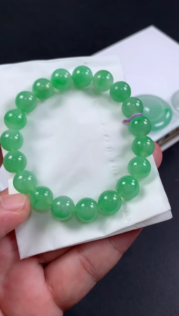 未镶嵌定制翡翠郎**丹翡翠