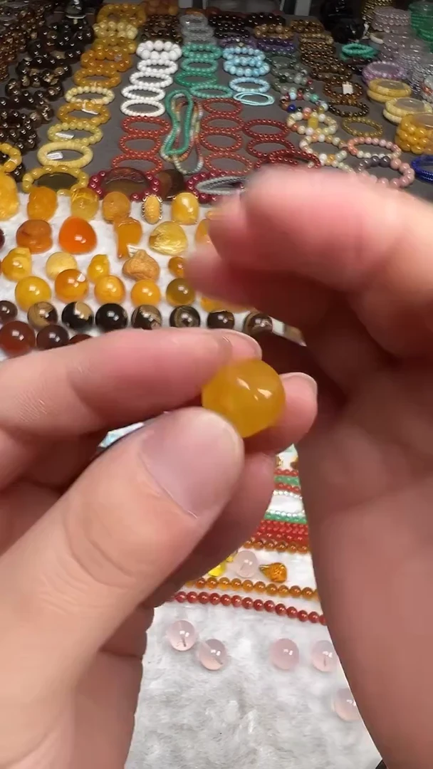 琥珀未镶嵌珠宝奇石/无优化/多样性发一件/无证书平头