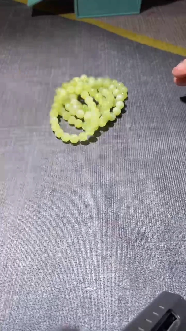 颈饰未镶嵌和田玉手串