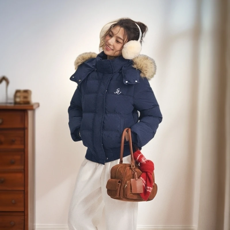 AMI女装冬季新款加厚深蓝色驼绒毛领小个子羽绒服女经加厚毛领女