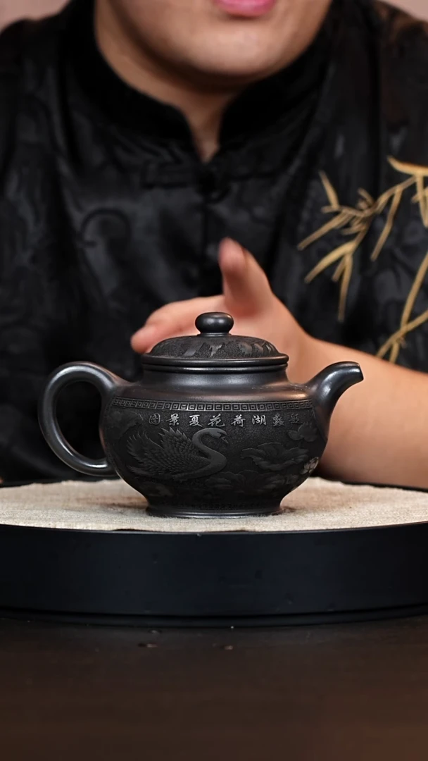 宜兴原矿紫砂掇只壶