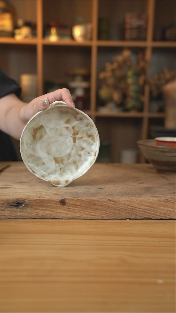 粉影系列的6英寸手捏双耳小盘