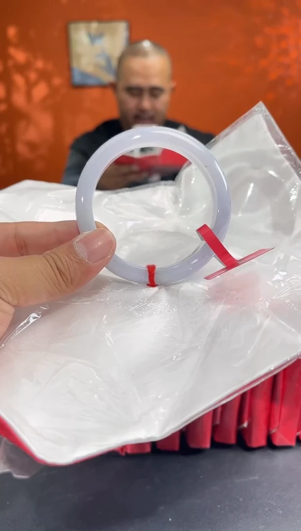 未镶嵌手镯翡翠2