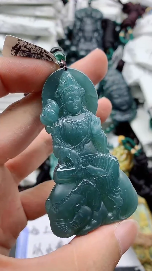 翡翠未镶嵌颈饰8888888