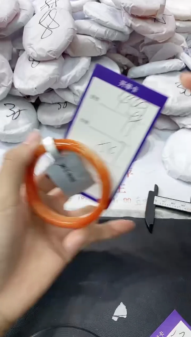 玛瑙/玉髓手镯未镶嵌449