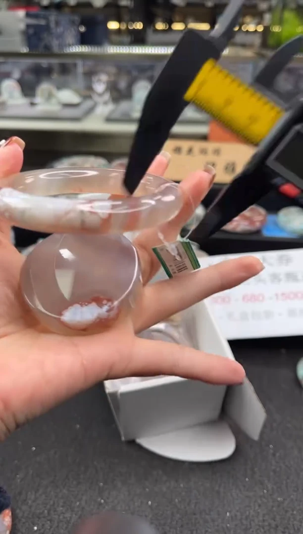 未镶嵌手镯石英质玉尘*丷圈口（赠品镯心）