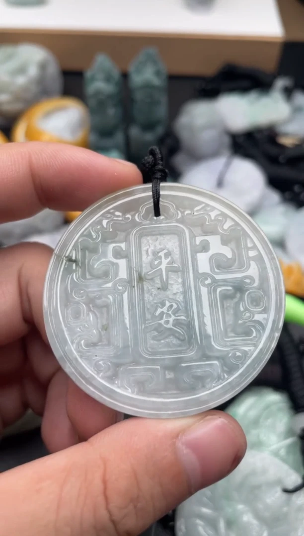 吊坠(不含链)未镶嵌翡翠1