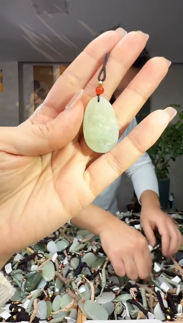 颈饰未镶嵌和田玉拍一发一多样性发货