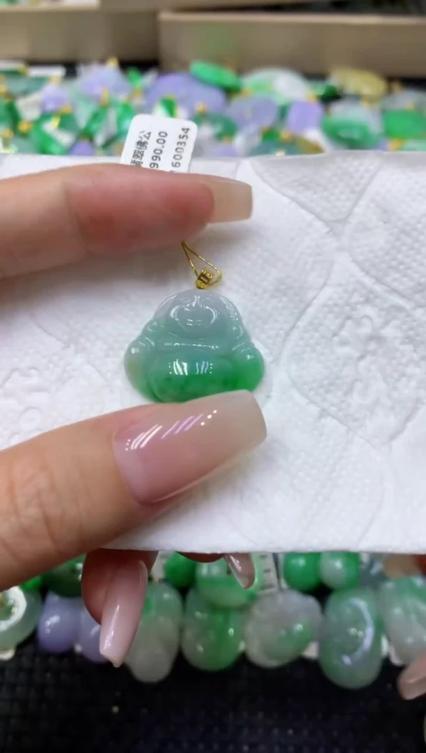 颈饰18K金镶嵌翡翠天然缅甸翡翠A货