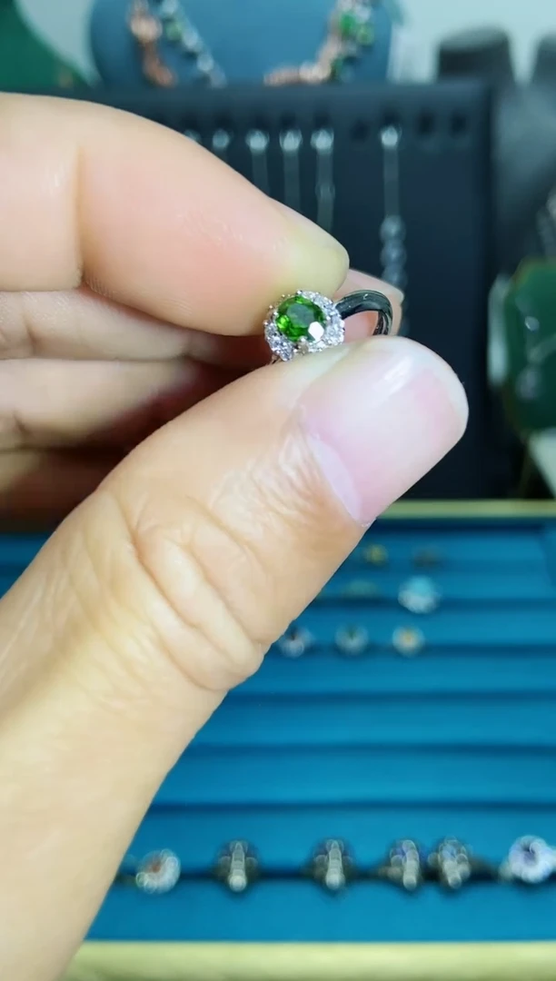 【闪购商品】透辉石11银S925镶嵌12121